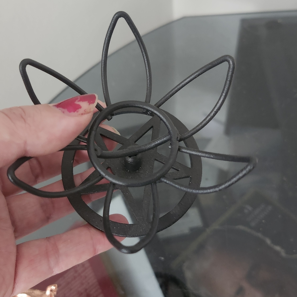 SOLD Black Metal Flower Triv